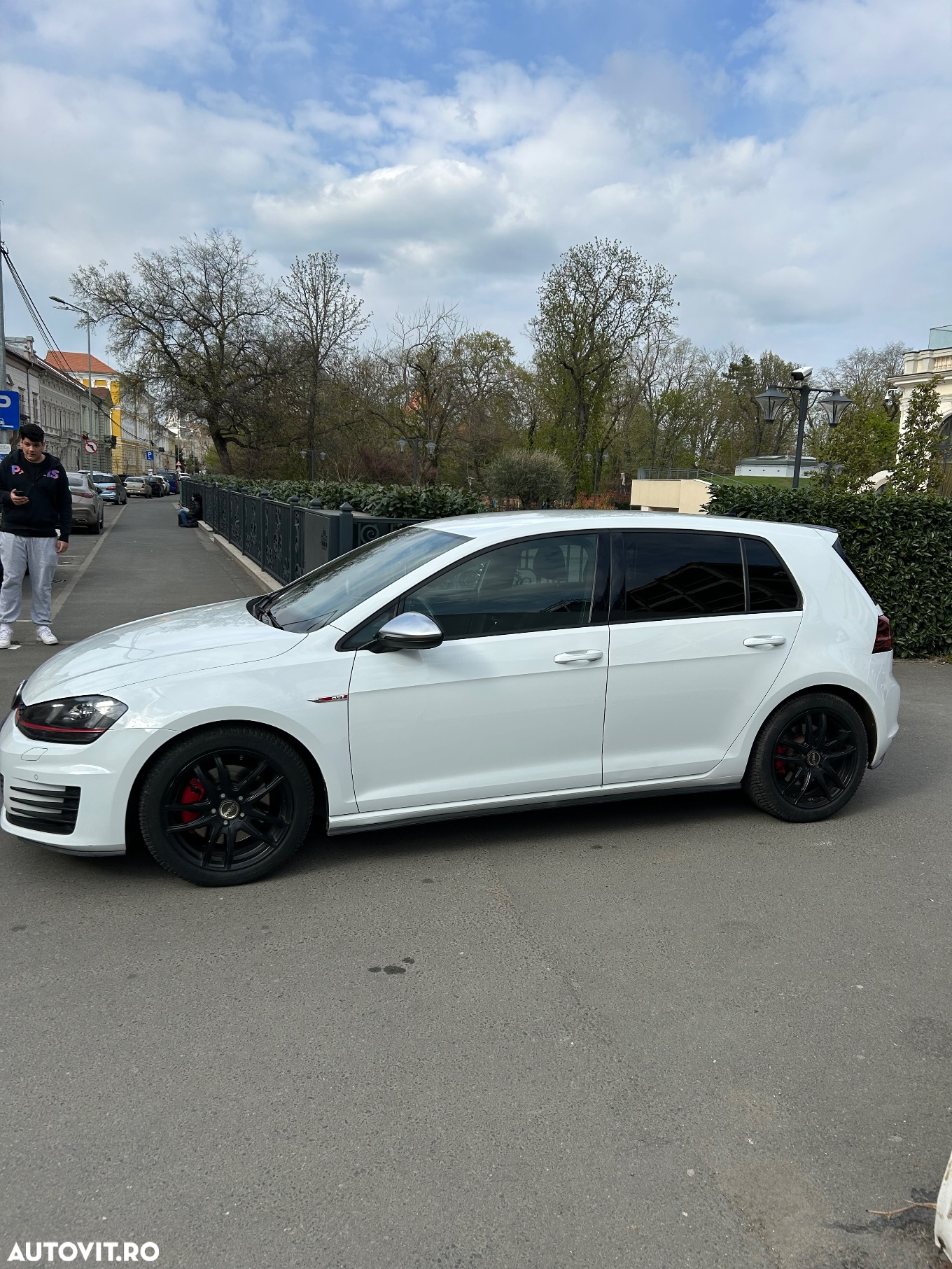 Volkswagen Golf 2.0 TSI BMT DSG GTI - 2
