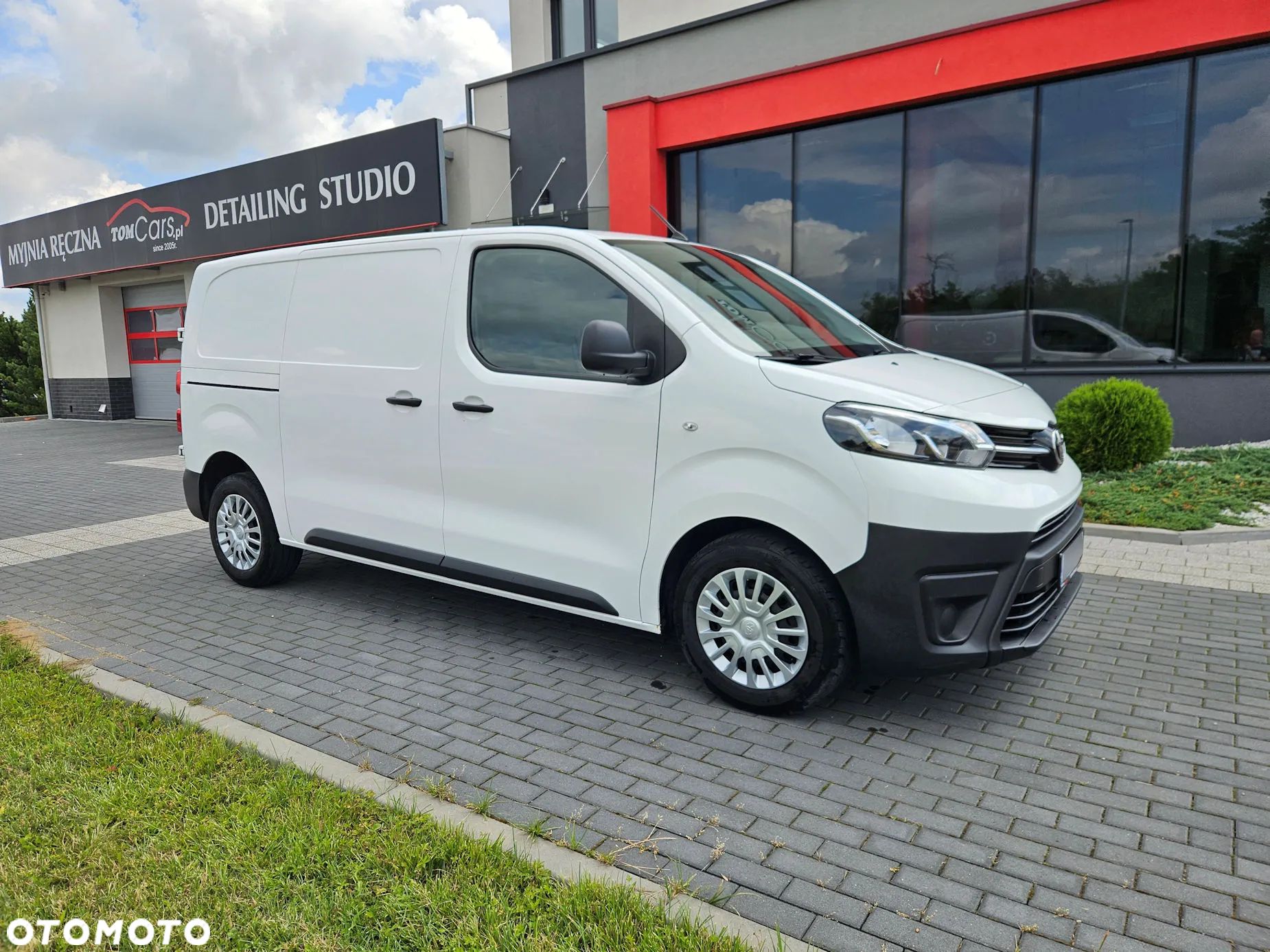Toyota PROACE M 2.0 122KM - 1