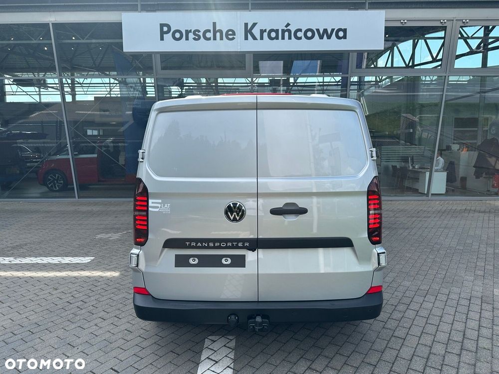 Volkswagen Transporter Transporter Furgon silnik: 2,0 l TDI 150 KM / skrzynia biegów: 8-biegowa automatyczna rozstaw osi: 3500 mm - 7