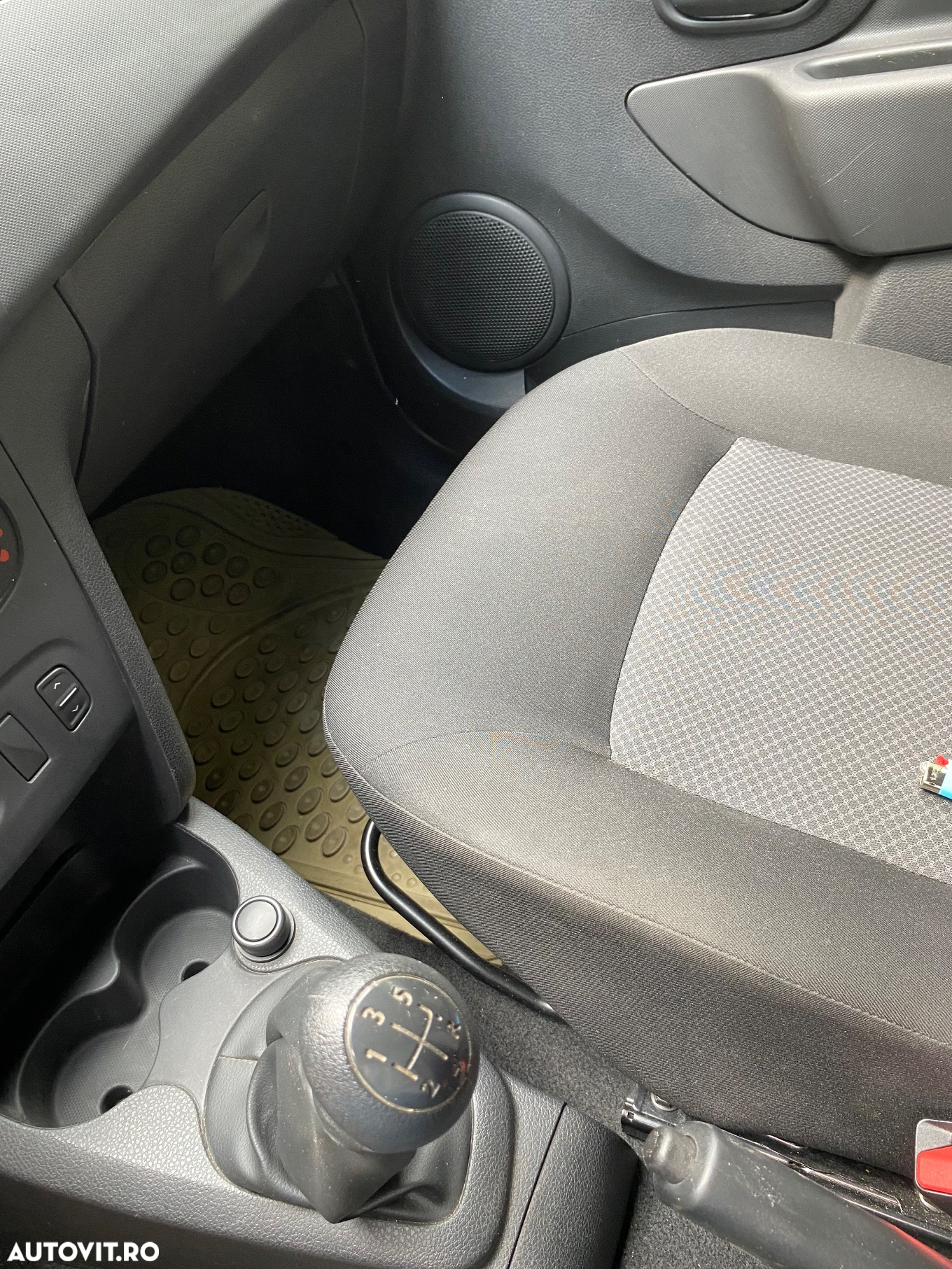 Dacia Logan 1.2 Ambiance - 9
