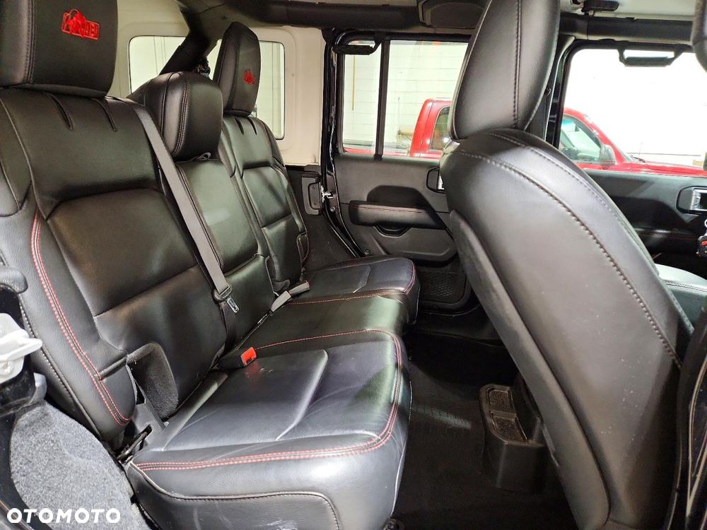 Jeep Wrangler 3.6 Unlim Rubicon - 11