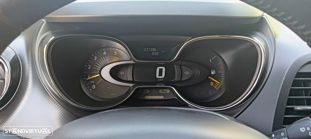 Renault Captur 1.5 dCi Exclusive - 10