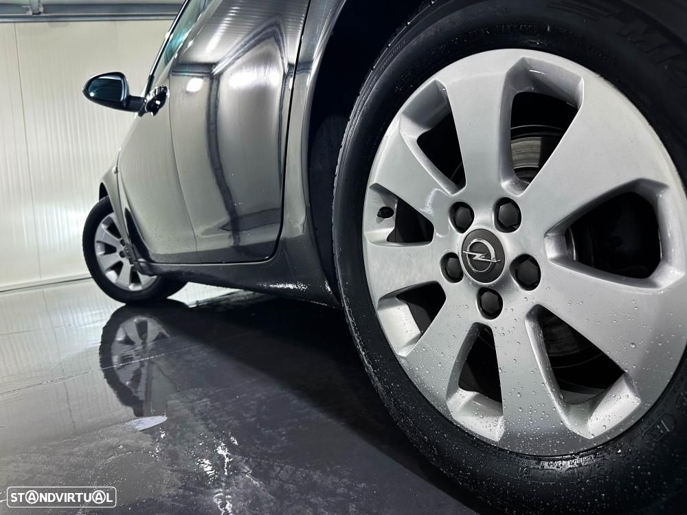 Opel Insignia - 8
