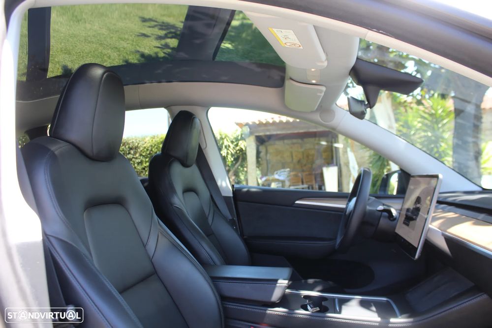 Tesla Model Y Long Range Tração Integral - 21