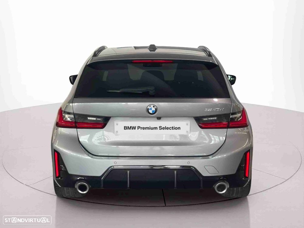 BMW 320 d Touring Pack Desportivo M Auto - 9