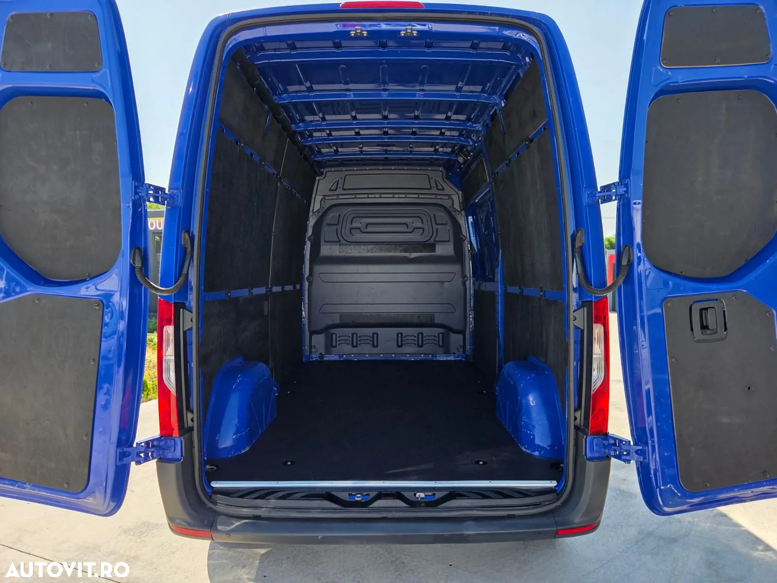 Mercedes-Benz New Sprinter L3H2 - 10