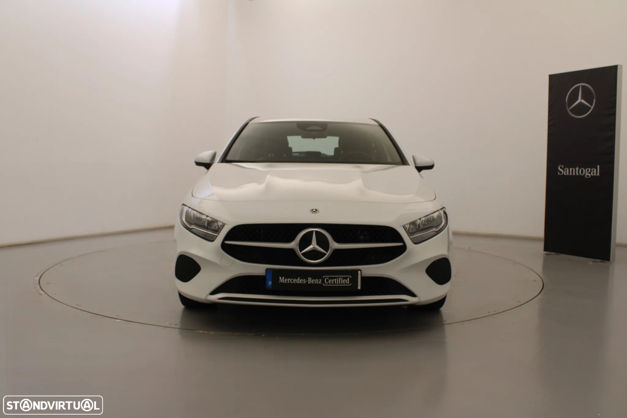 Mercedes-Benz A 250 e - 16