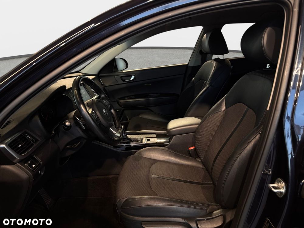 Kia Optima - 18