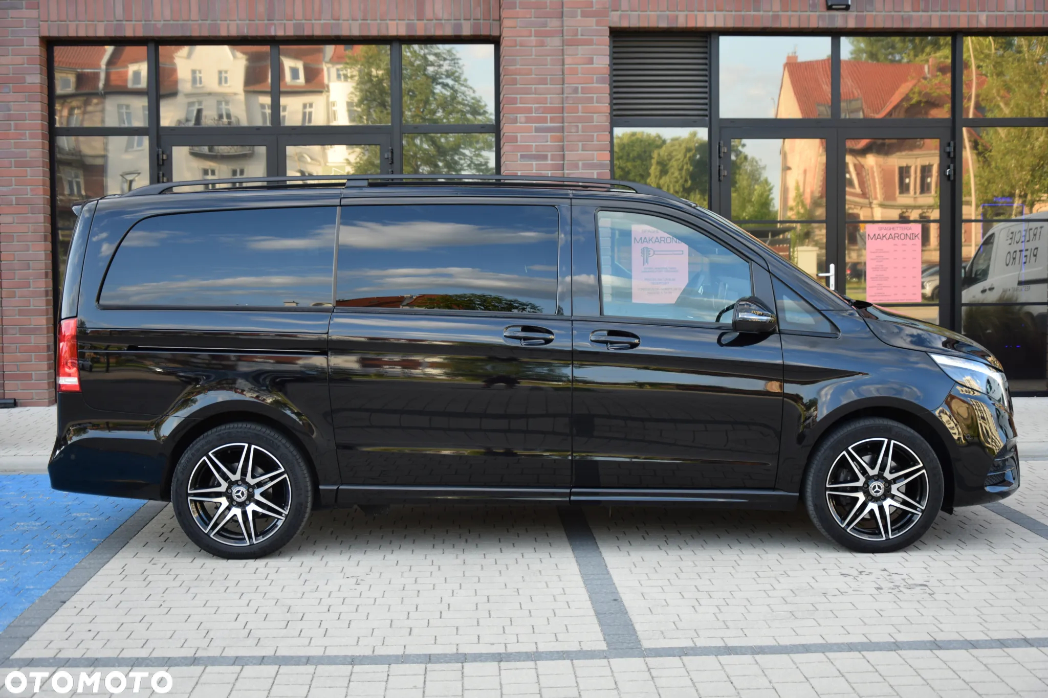 Mercedes-Benz Klasa V 300 d 4-Matic Avantgarde 9G-Tronic (d³ugi) - 8