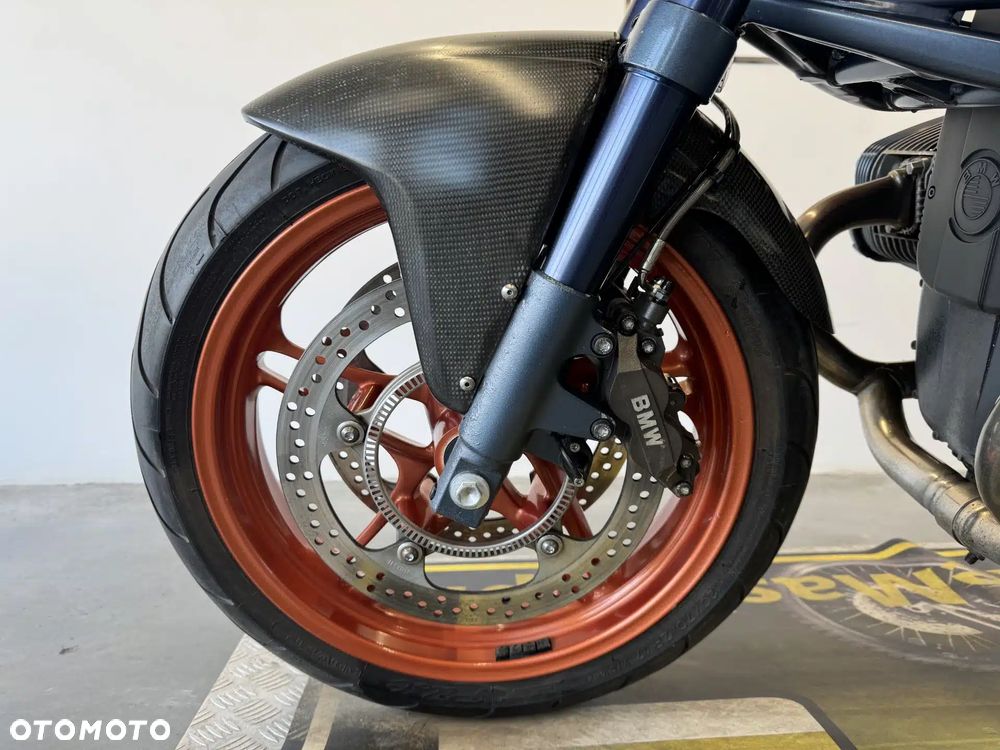BMW R - 18