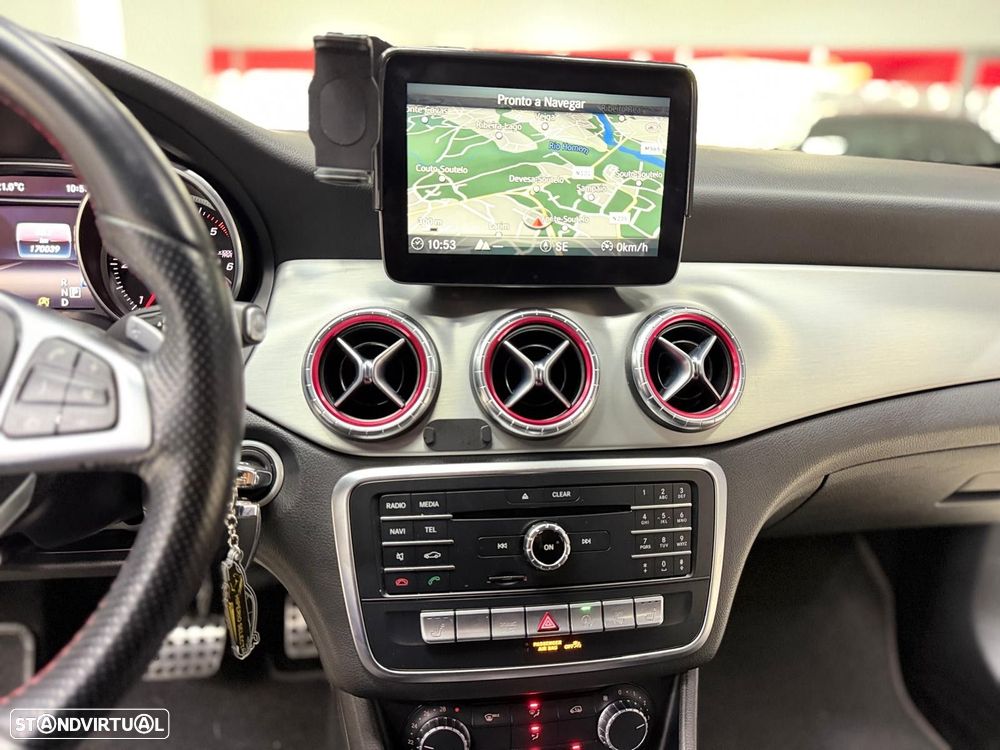 Mercedes-Benz CLA 220 d AMG Line Aut. - 23