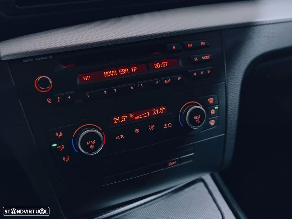 BMW 118 d Pack M - 14
