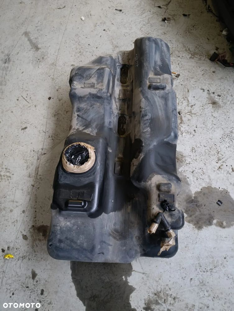 ZBIORNIK PALIWA BAK IVECO DAILY 2006- 100 L 504135947 - 1