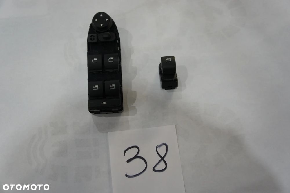 NR 38 Przyciski szyby, lusterka przód BMW X1 E84 299293 299294 prawy, lewy - 3