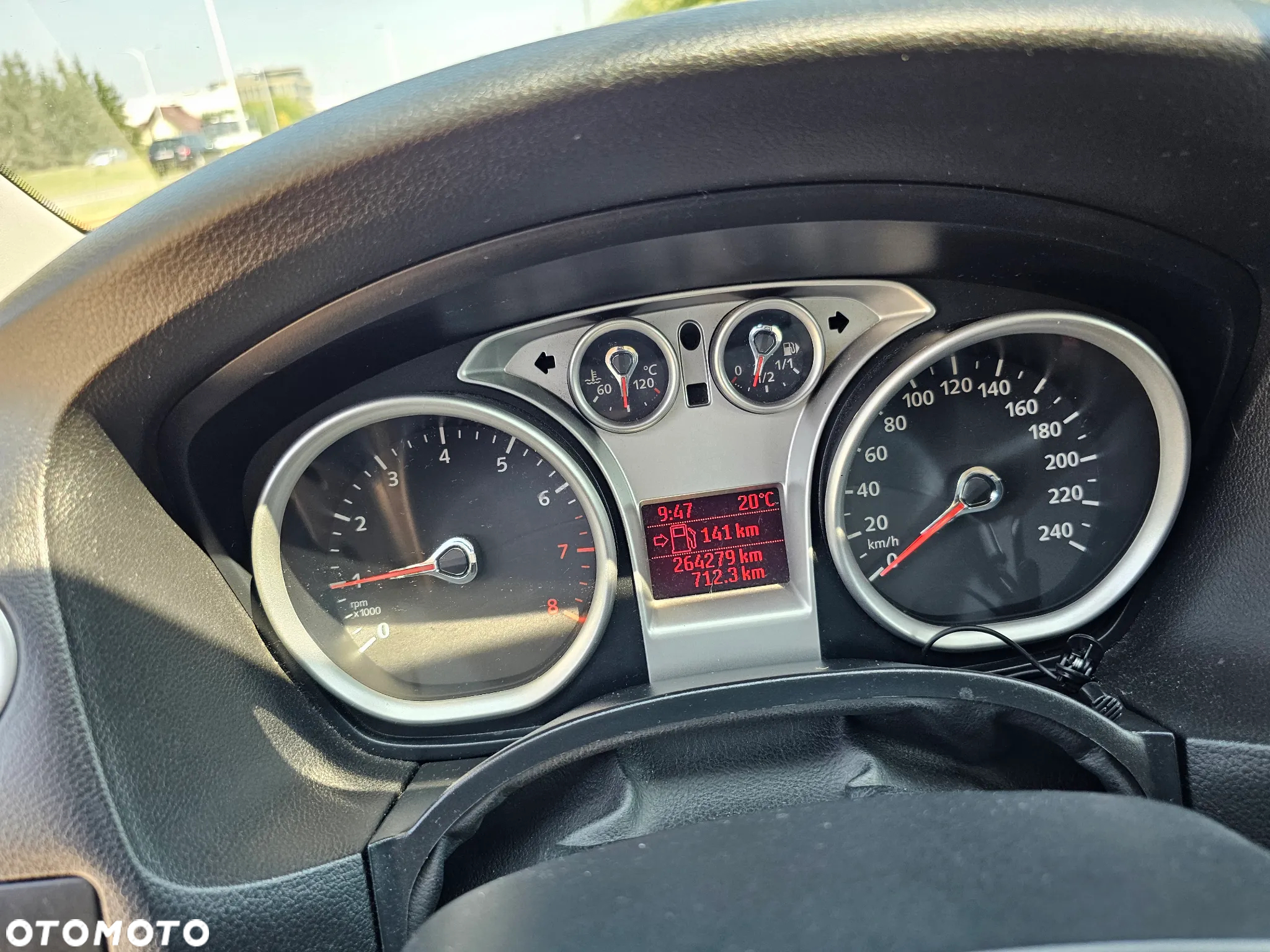 Ford Focus 2.0 ZX5 SE - 15