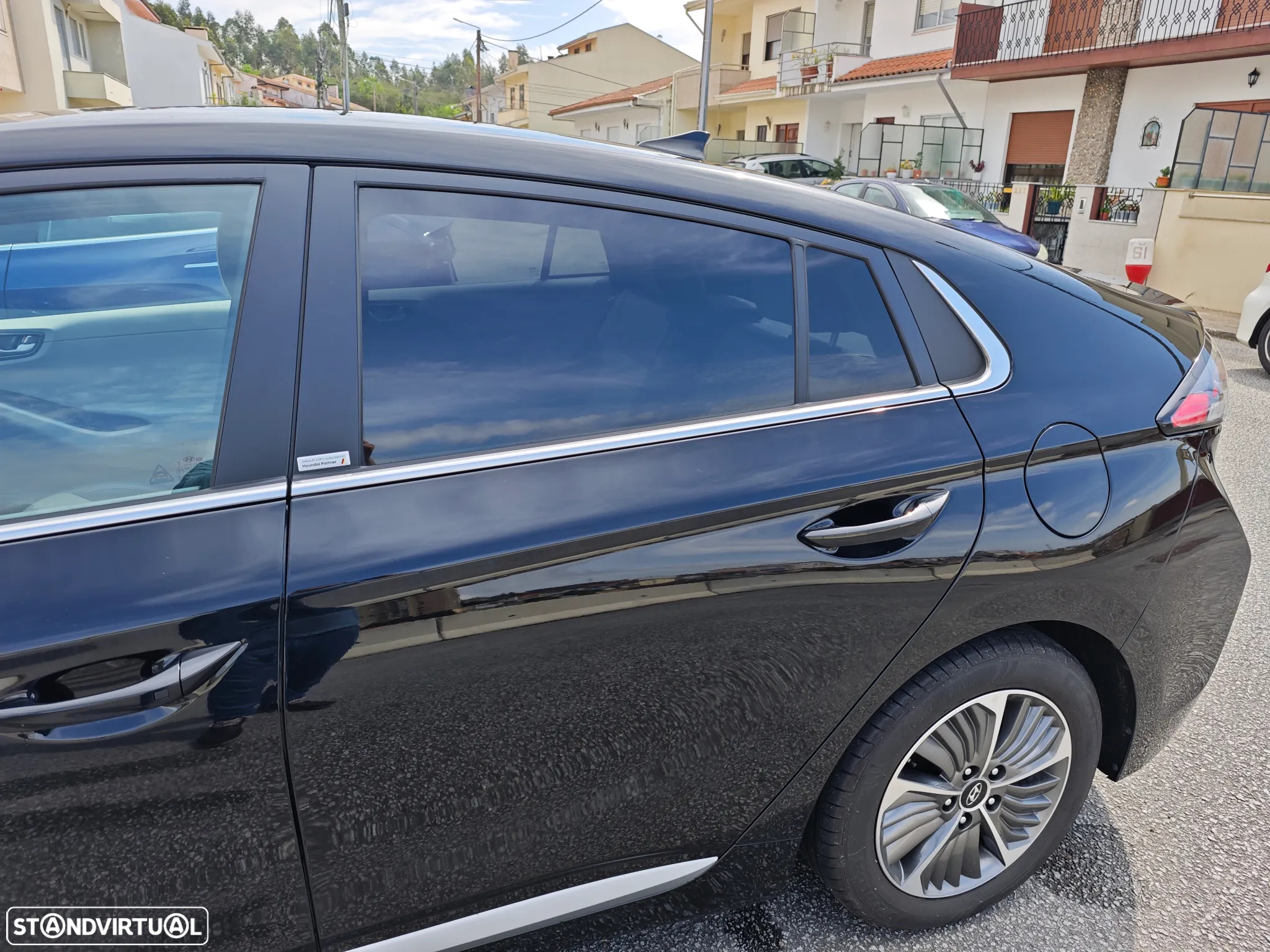 Hyundai Ioniq 1.6 GDI HEV Pack Plus - 19