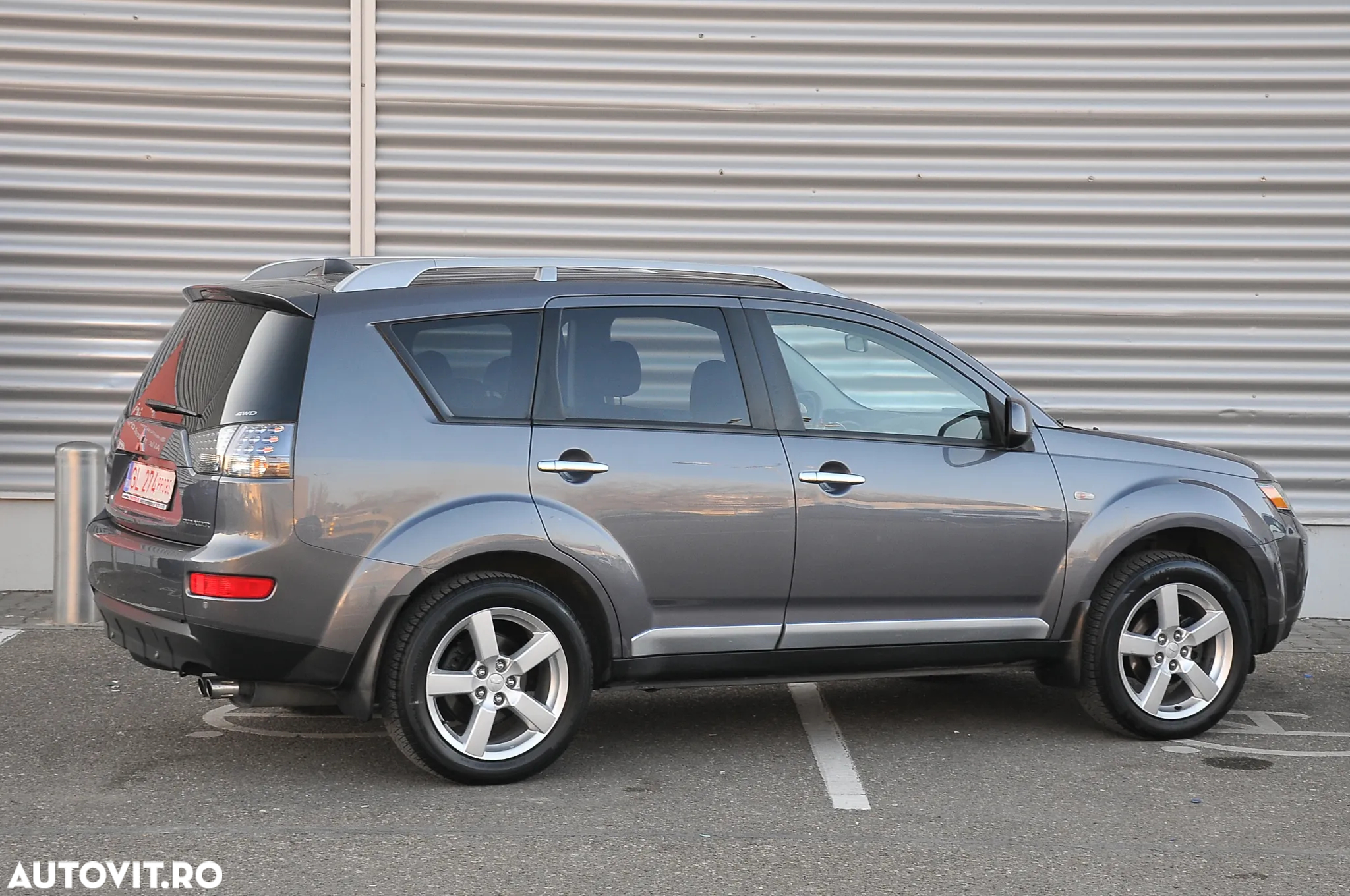 Mitsubishi Outlander 2.0 DI-D 4WD Instyle - 2