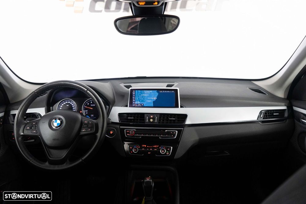 BMW X1 25 e xDrive Corporate Edition - 23