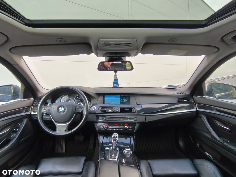 BMW Seria 5 520d - 5