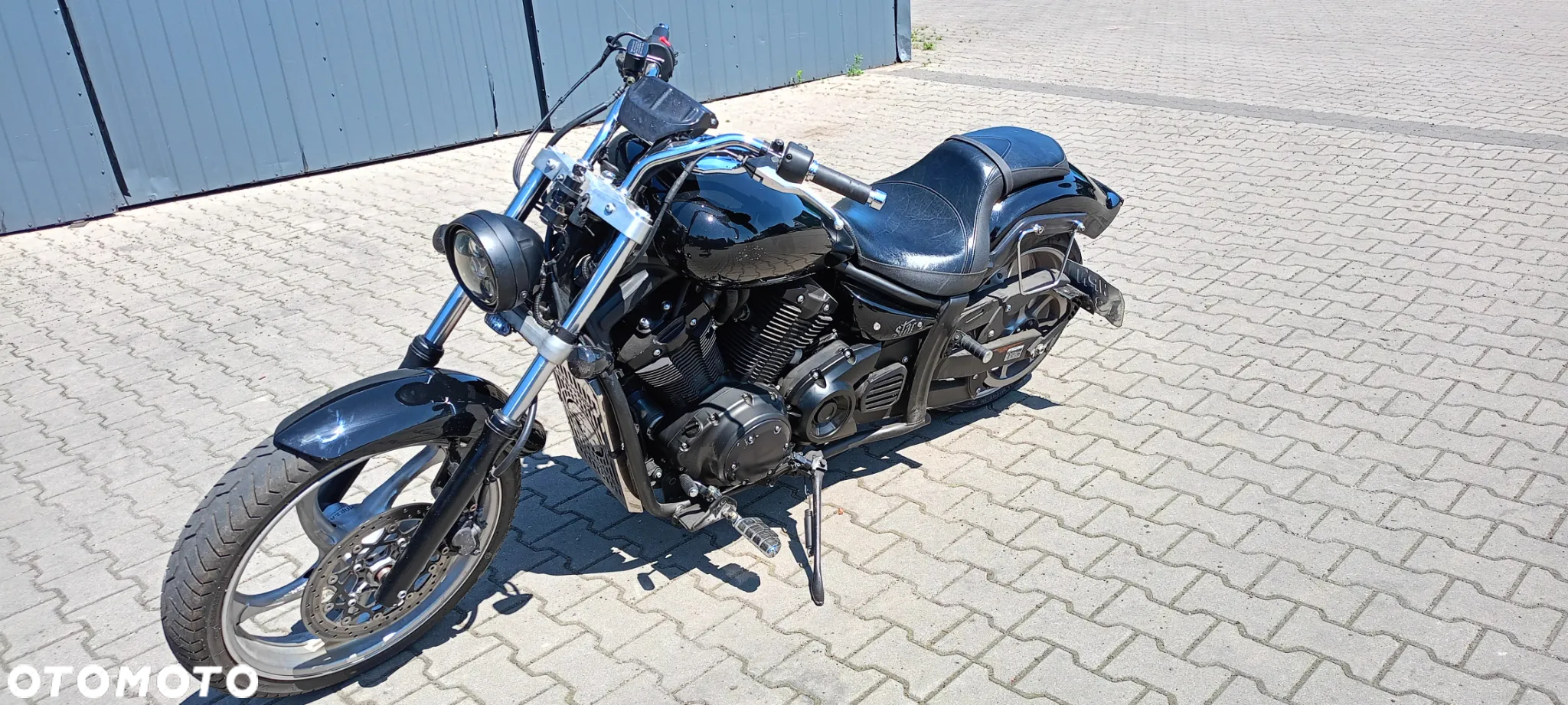 Yamaha XVS - 6