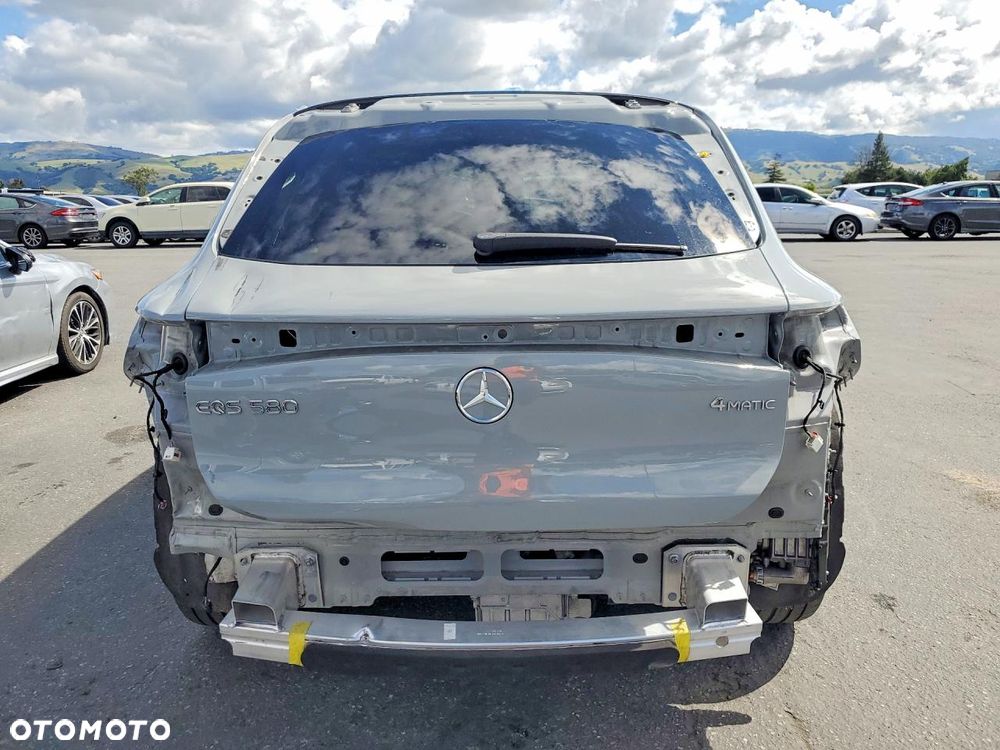 Mercedes-Benz EQS 680 SUV - 7