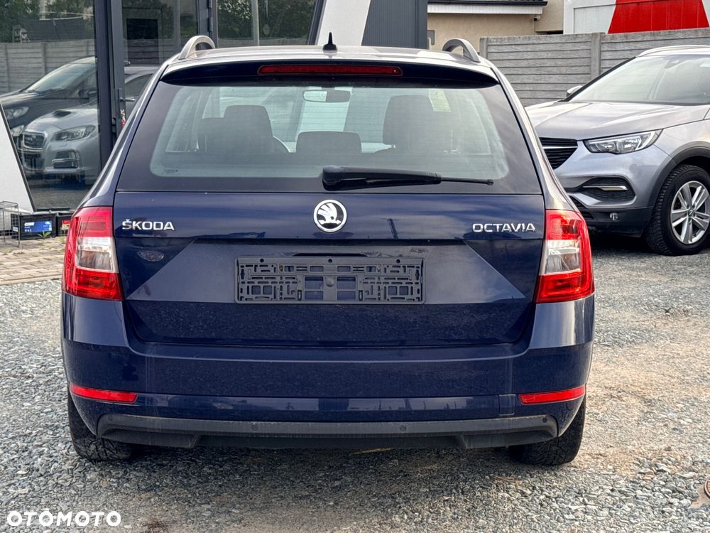 Skoda Octavia 1.6 TDI Style DSG - 20