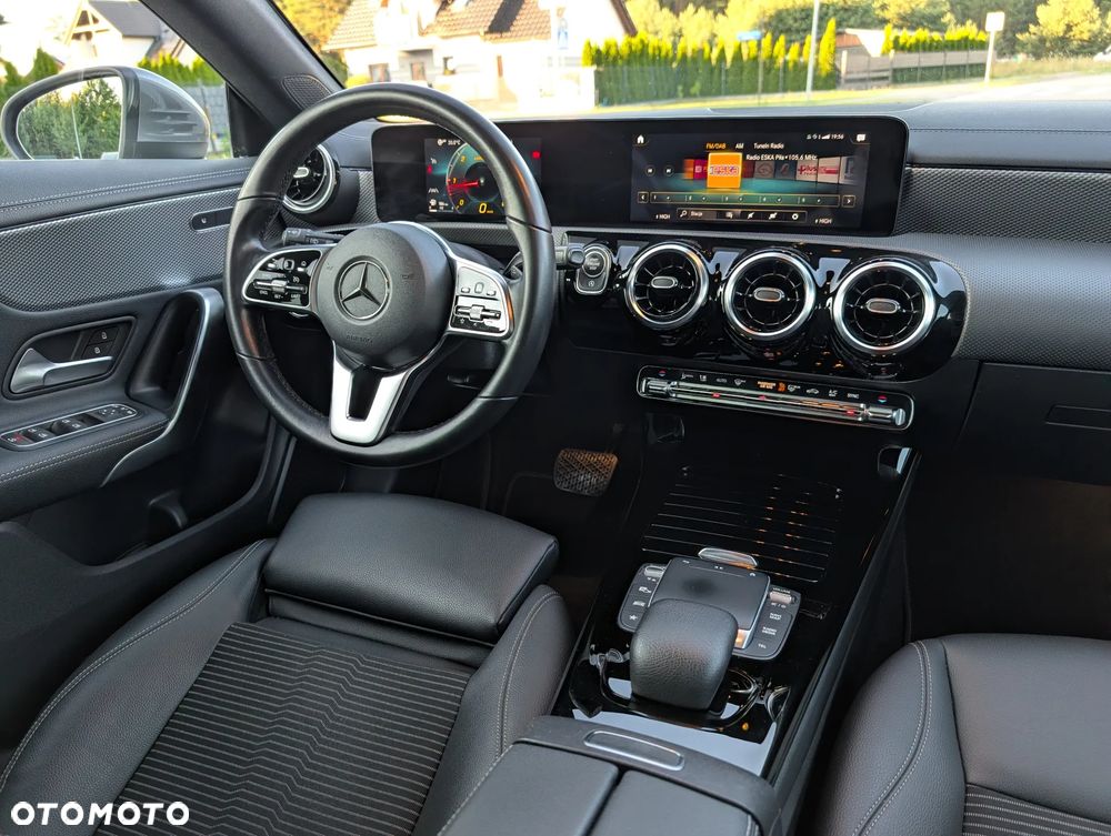 Mercedes-Benz CLA 200 d Progressive 8G-DCT - 7
