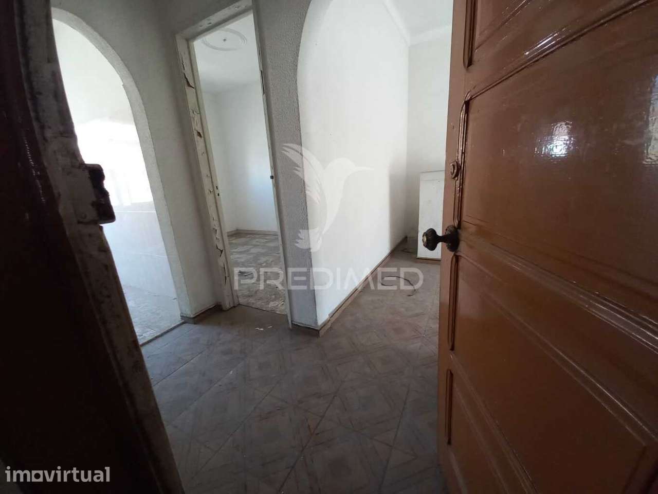 Apartamento T1 na Baixa da Banheira – Excelente Localização e Oport... - Grande imagem: 4/6