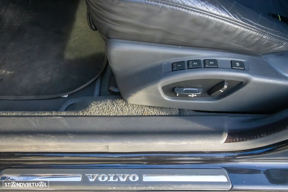 Volvo V70 2.4 D5 Nivel 3 Geartronic - 25