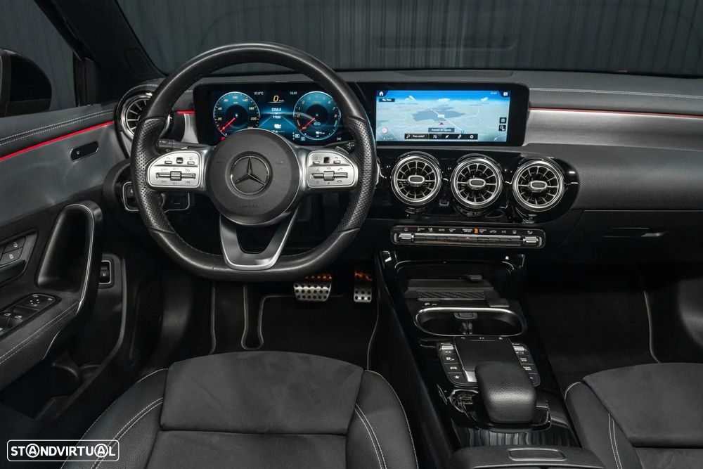 Mercedes-Benz A 250 Limousine e 8G-DCT AMG Line - 8