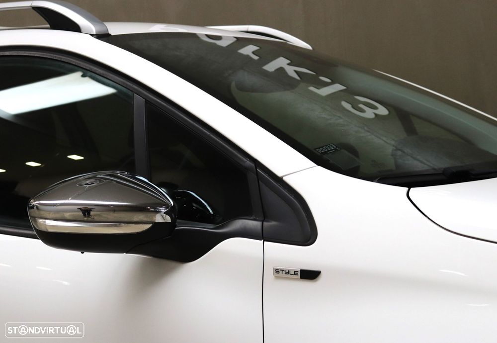 Peugeot 2008 1.2 PureTech Style - 8