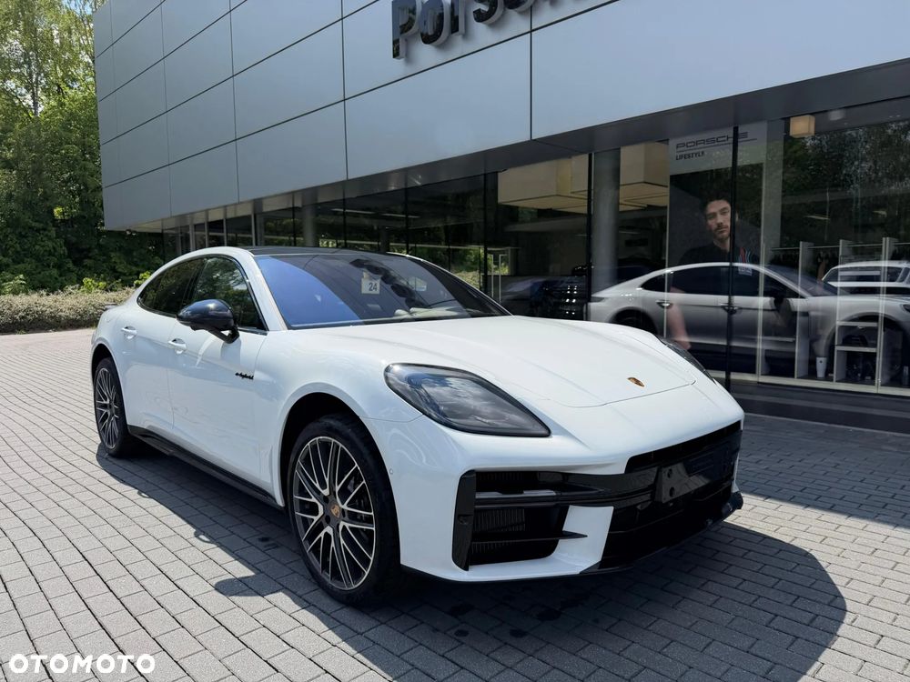 Porsche Panamera 4S E-Hybrid - 11