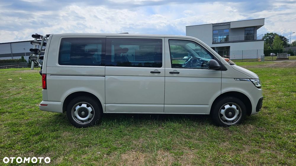 Volkswagen Multivan - 4