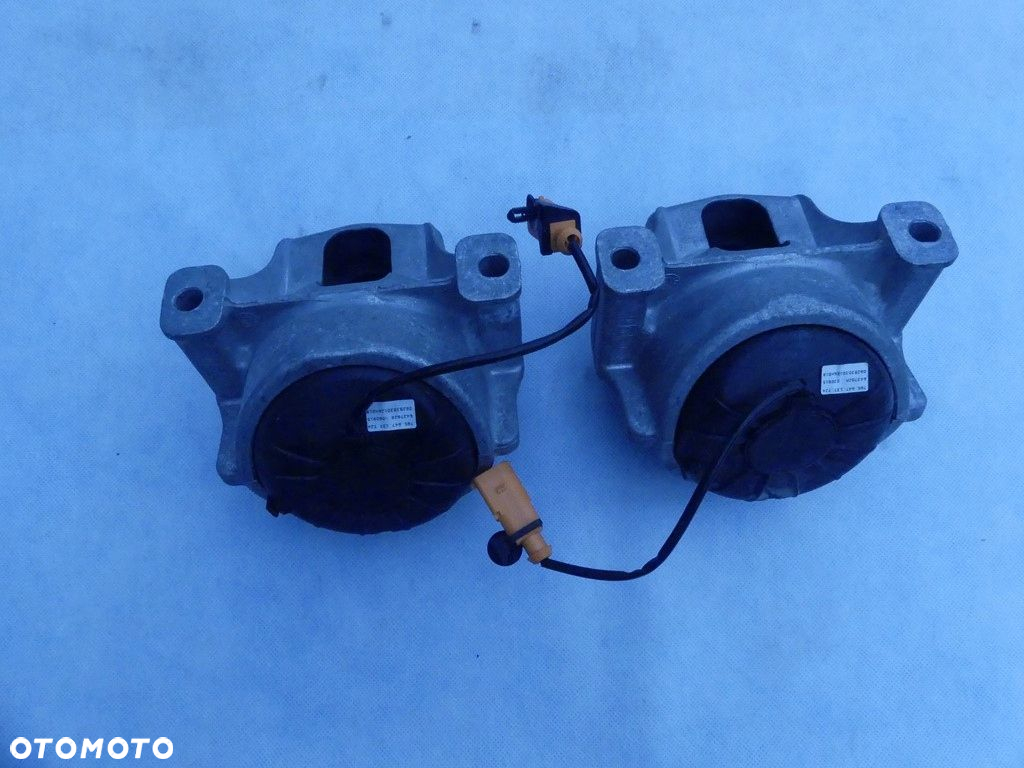 DW AUDI Q5 8R PODUSZKA SILNIKA 8R0199381Q 8R0199381AA - 3