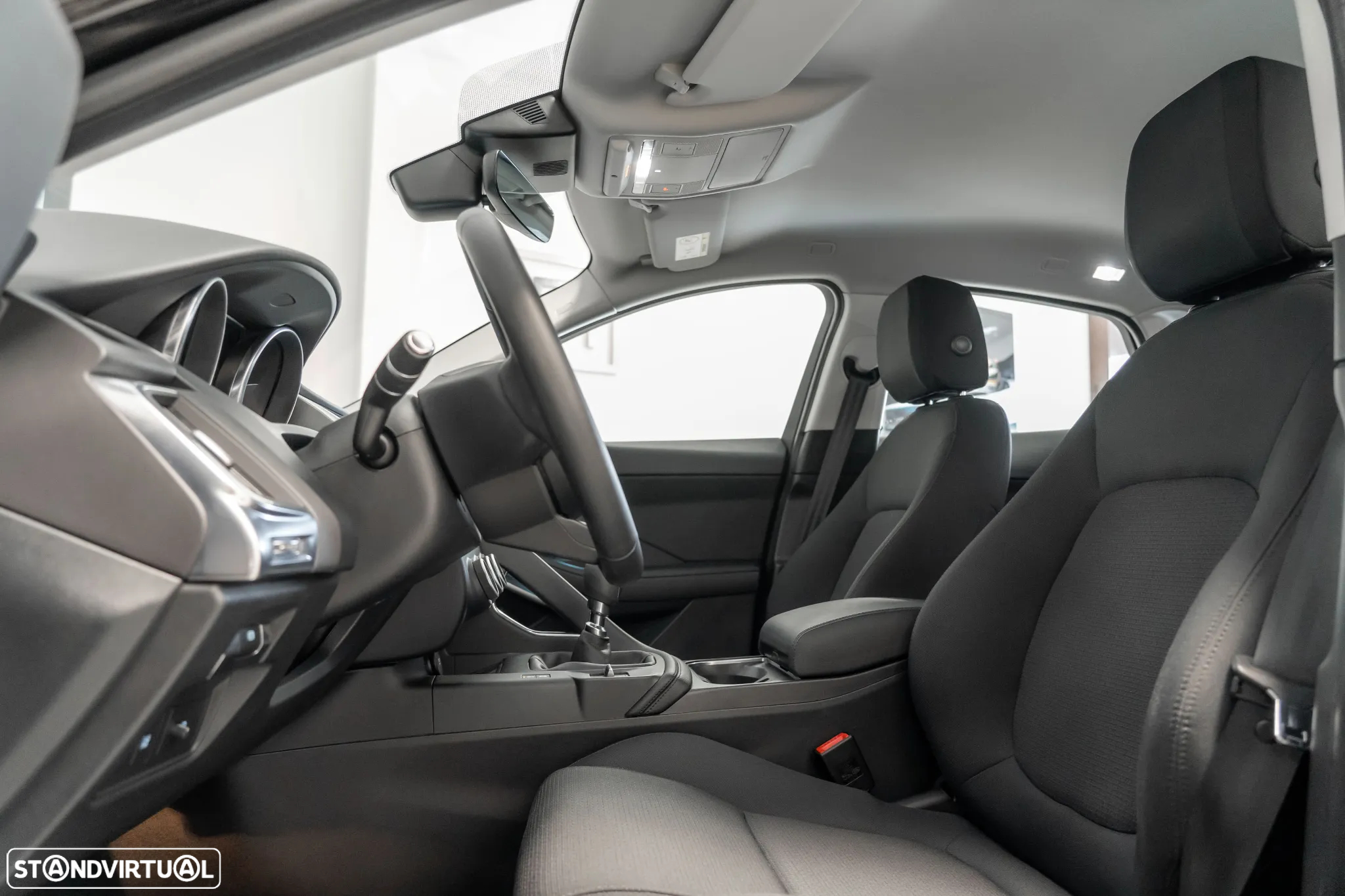 Jaguar E-Pace 2.0 i4D - 9