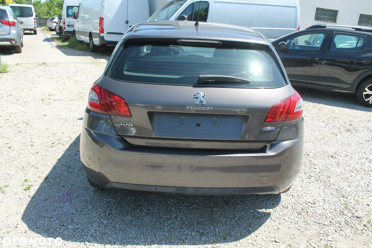 Peugeot 308 - 6