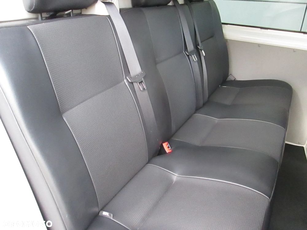 Volkswagen Transporter Brygadówka 6 osobowy - 11