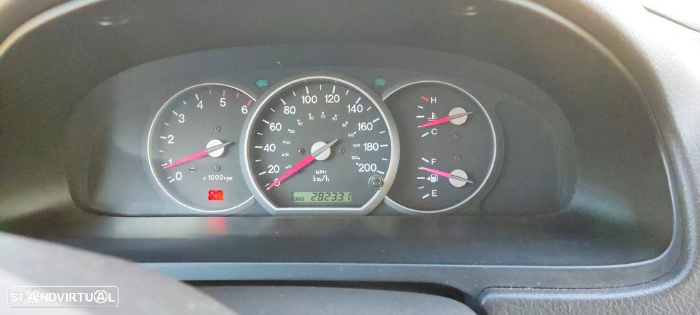 Kia Carnival 2.9 CRDi EX - 10