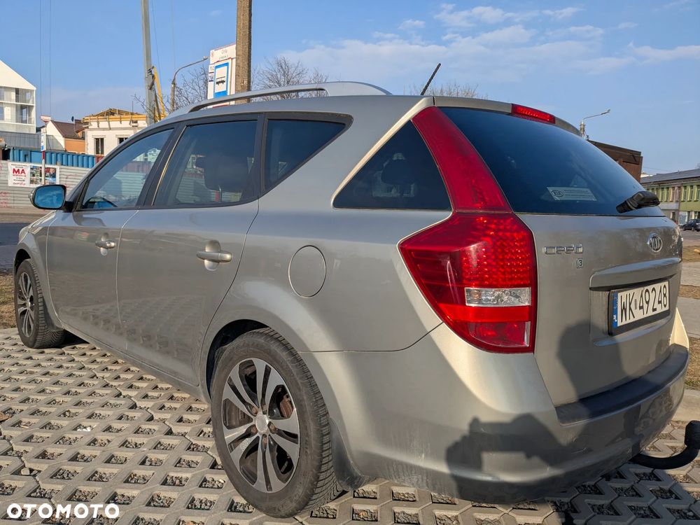 Kia Ceed 1.6 Crdi Comfort + - 3