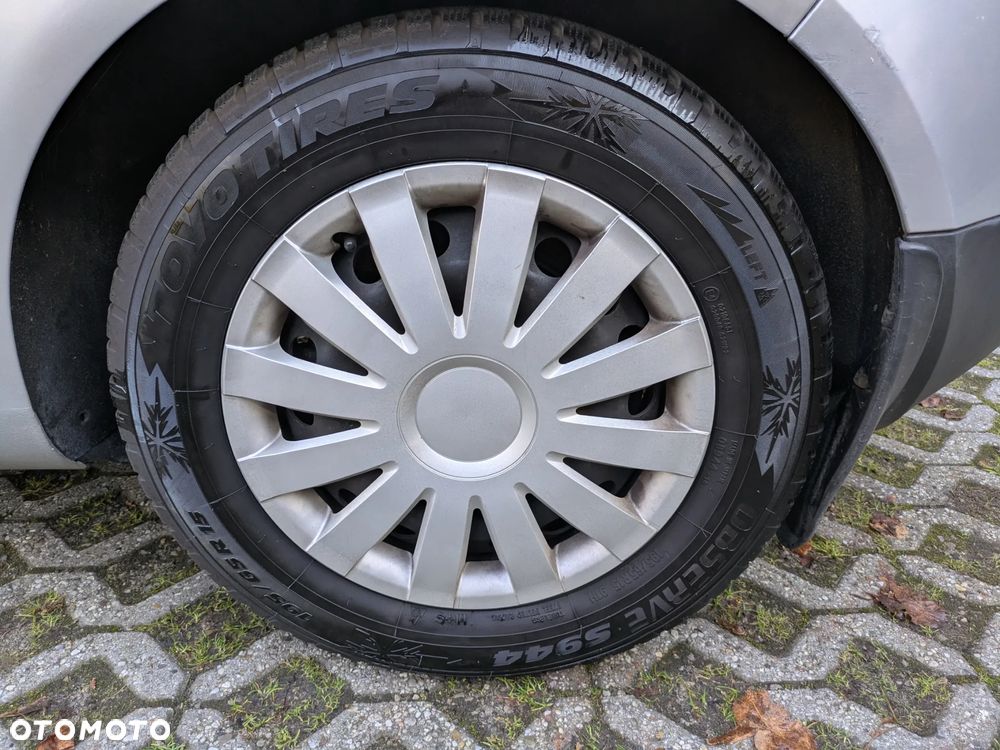 Volkswagen Golf V 1.4 FSI Trendline - 11