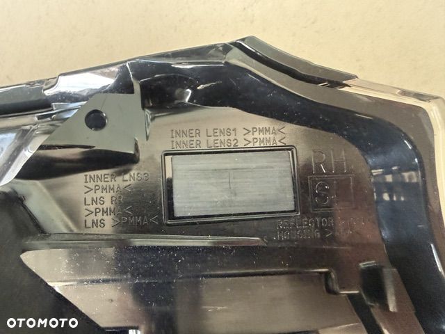 LAMPA PRAWA SUBARU FORESTER VI 25-26 84201SL00A - 6