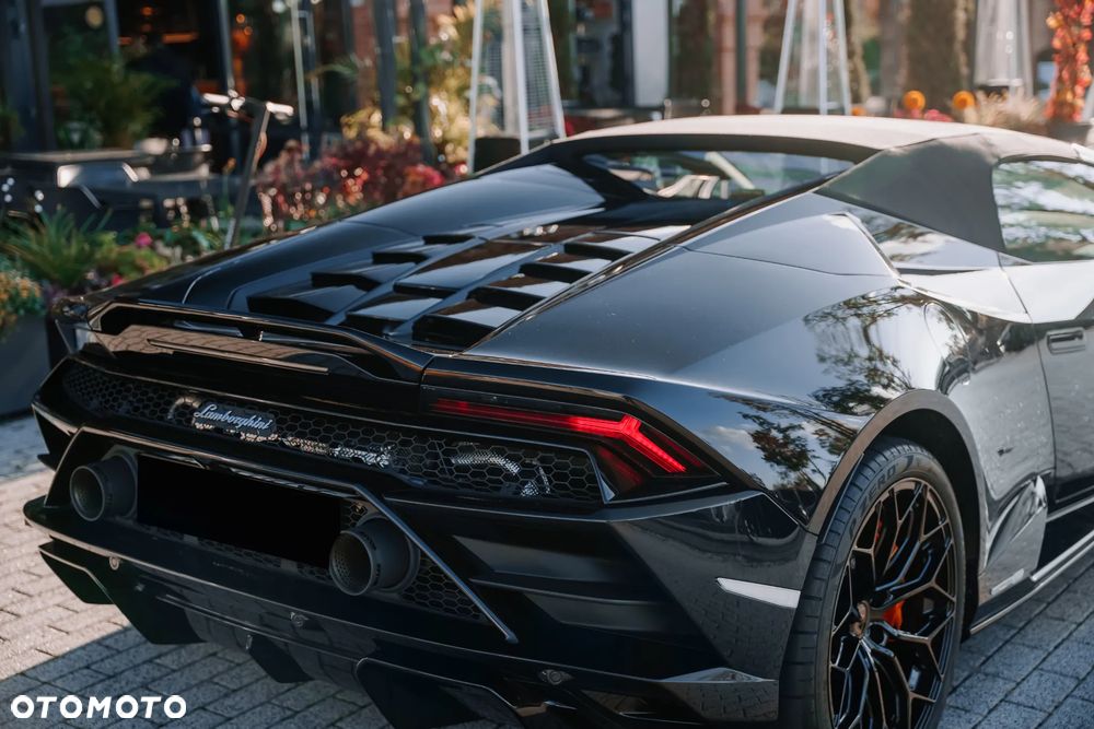 Lamborghini Huracan EVO RWD - 14