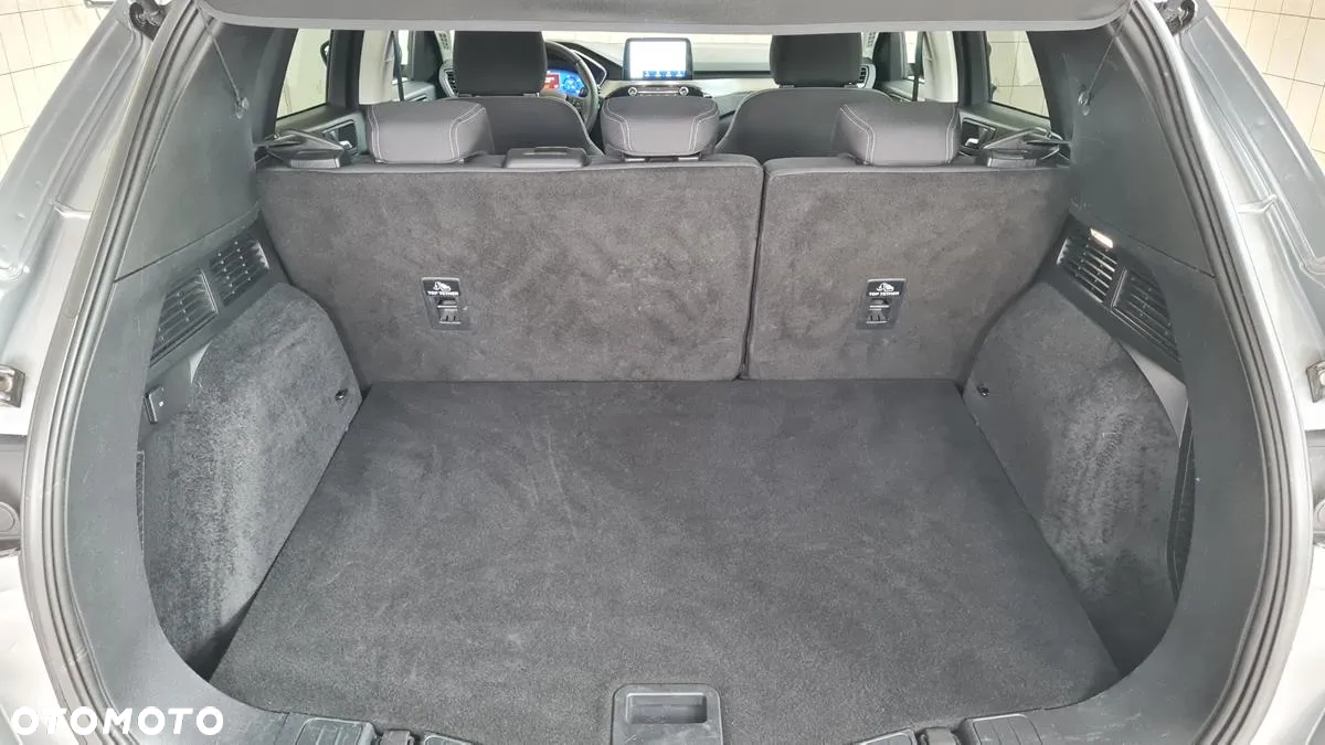 Ford Kuga 2.5 Duratec FHEV TITANIUM - 30