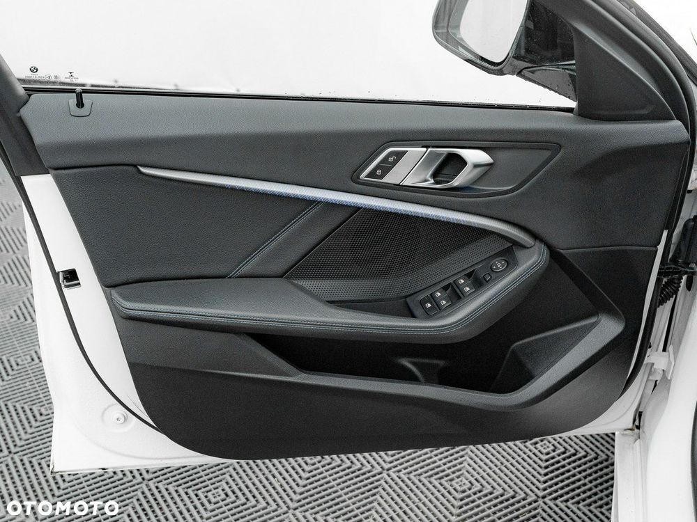 BMW Seria 1 118i M Sport - 13