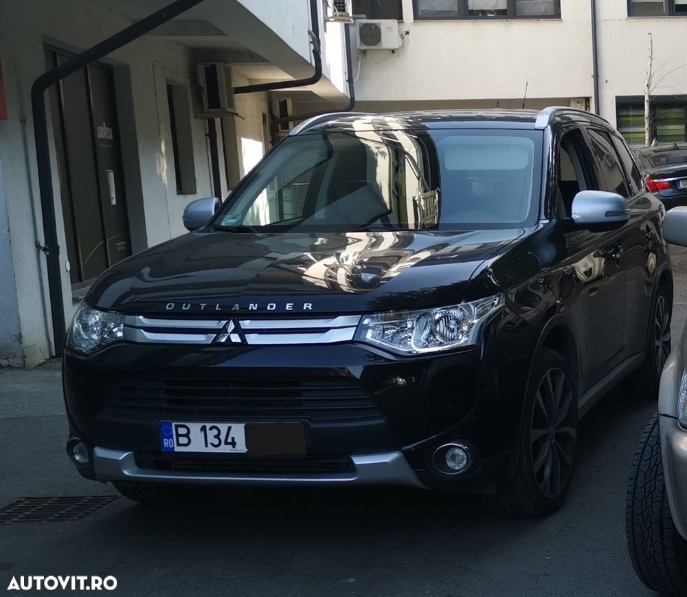 Mitsubishi Outlander 2.2 DI-D 4WD Automatik Edition+ - 13