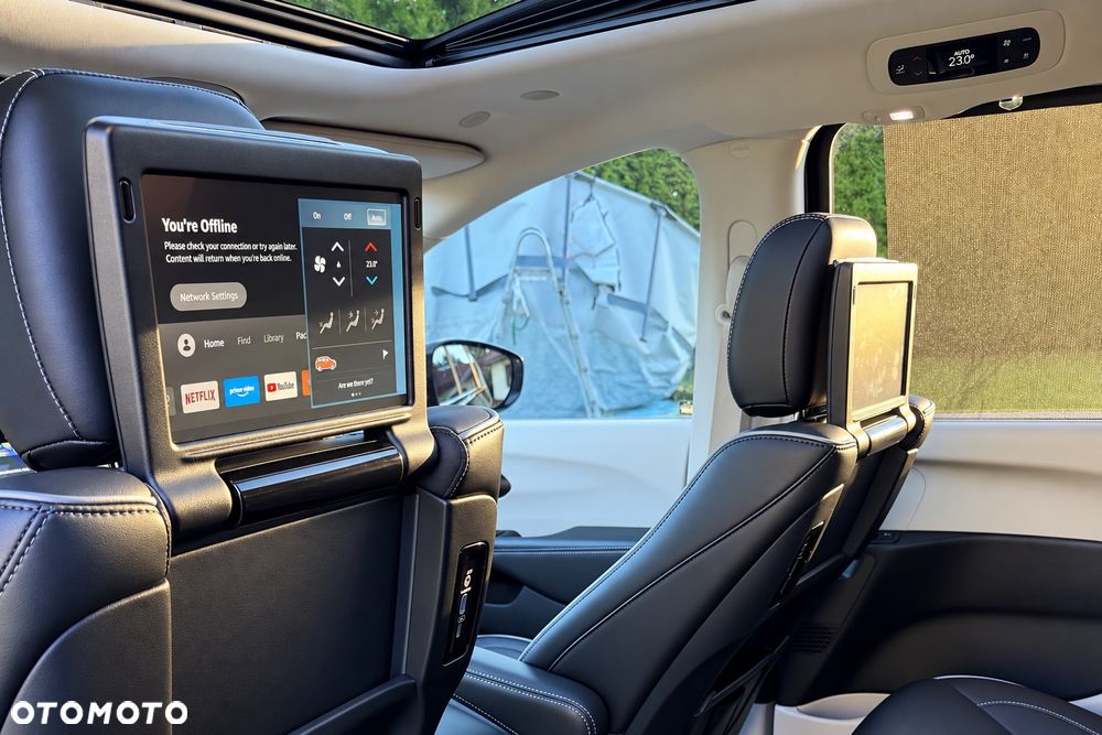 Chrysler Pacifica - 16