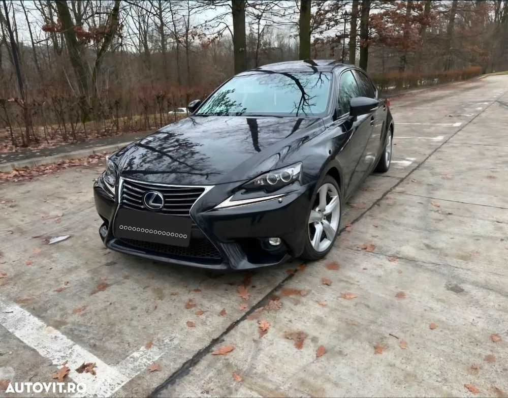 Lexus Seria IS Luxury Line - 1