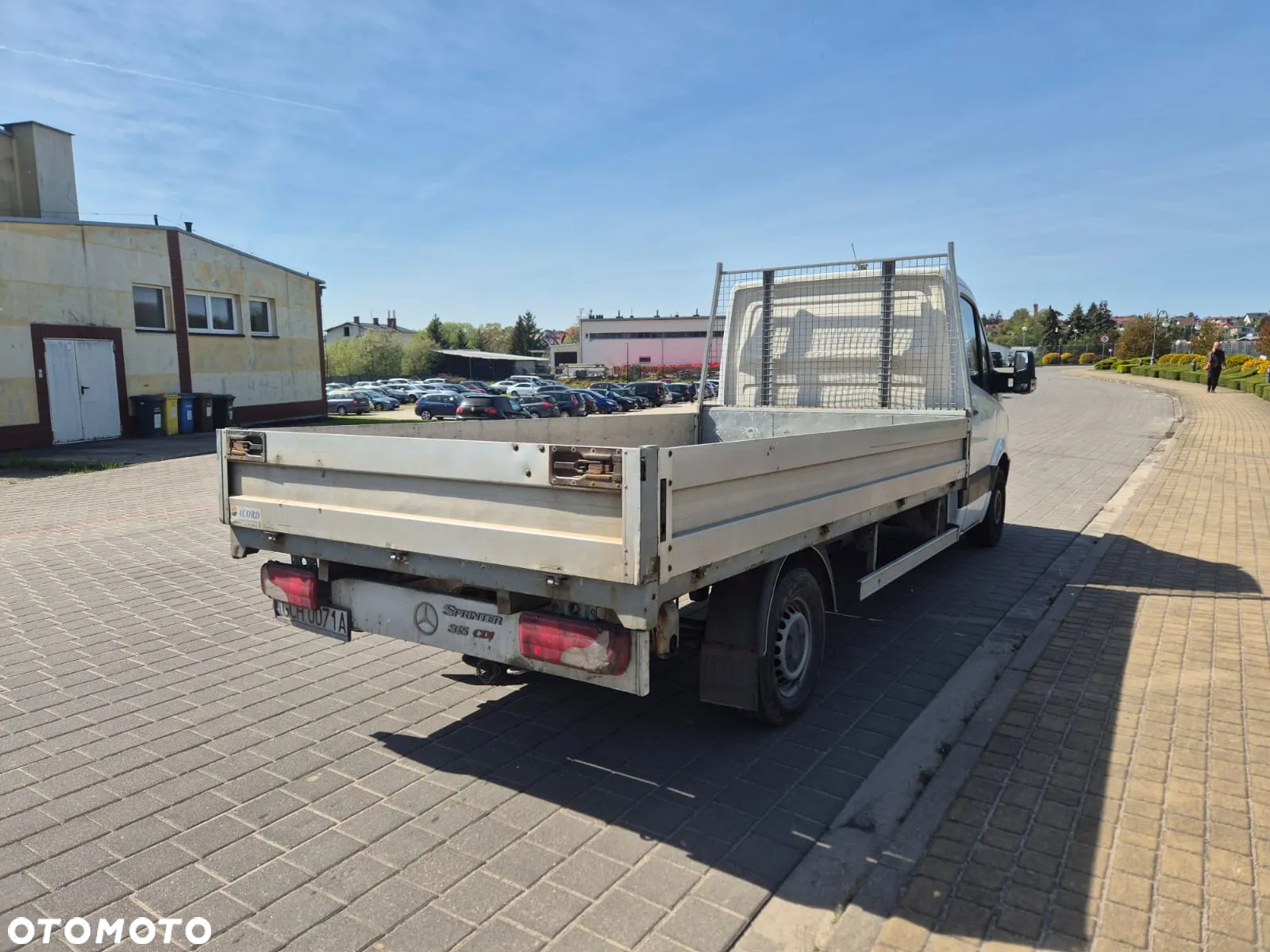 Mercedes-Benz Sprinter - 4