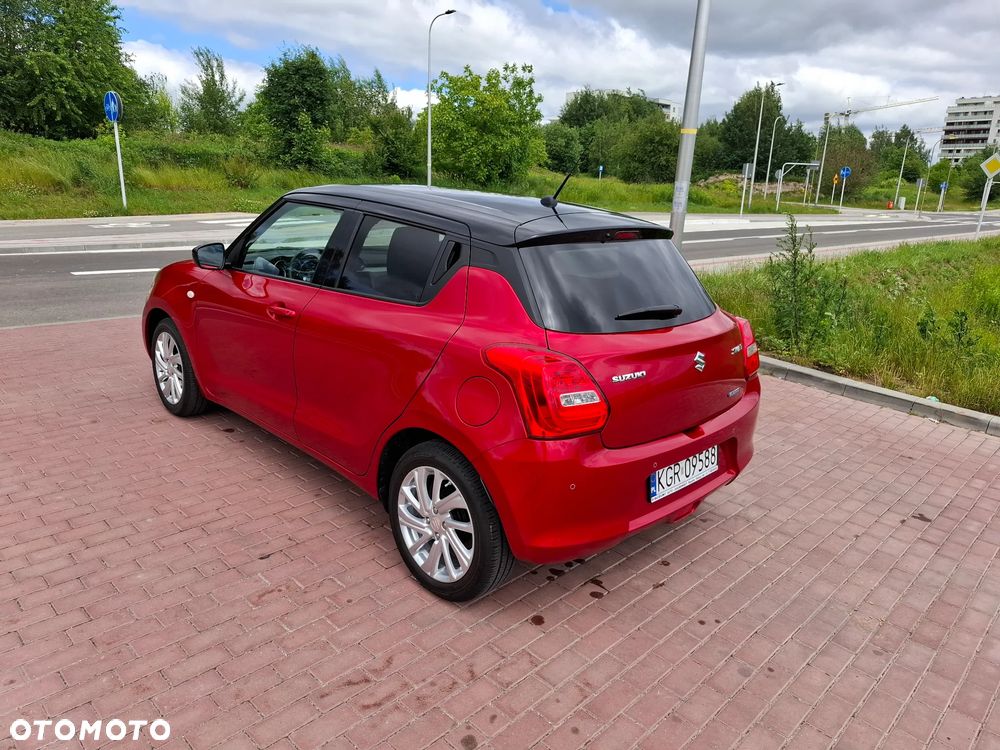 Suzuki Swift 1.2 Dualjet SHVS Premium Plus CVT - 11