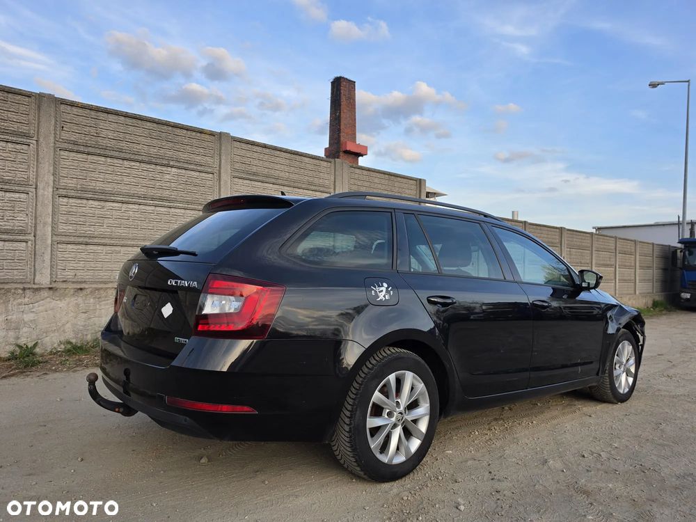 Skoda Octavia 1.5 TSI G-TEC DSG Ambition - 4